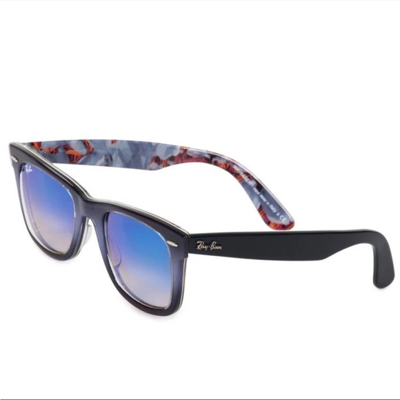 Ray-Ban Black Frame with Blue Gradient Lenses - Picture 1 of 9
